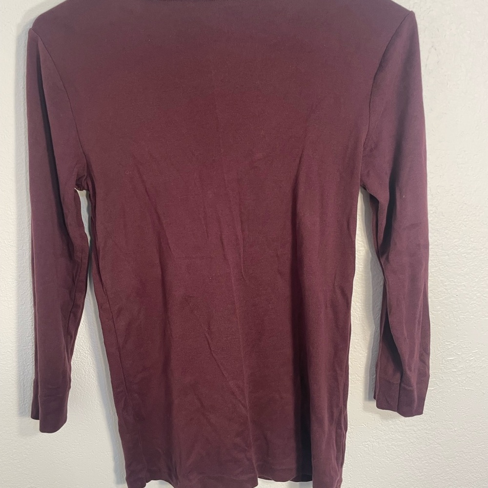 J. Crew perfect fit Burgundy V-Neck 3/4 Long Sleeve Tee, size S - Picture 6 of 6